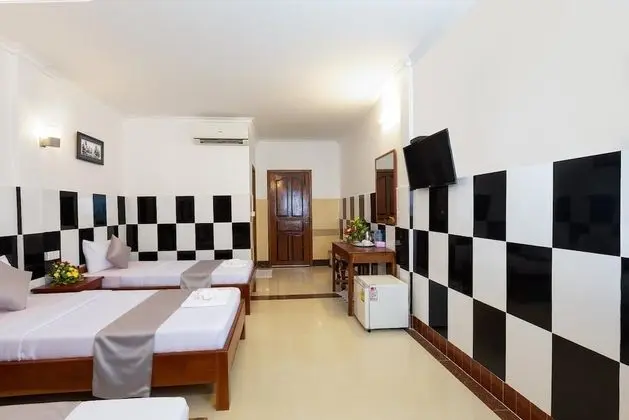 Üç Kişilik Oda, Bahçe Manzaralı