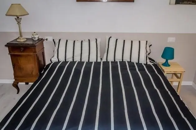 Tek Büyük Yataklı Oda (1)