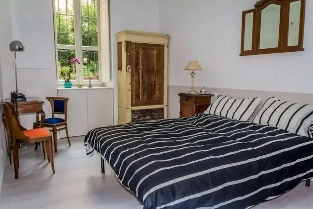 Tek Büyük Yataklı Oda (1)