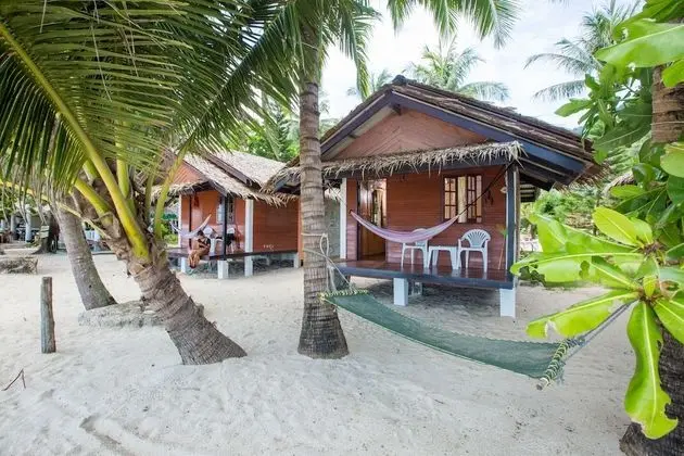 Standard Bungalow Beachfront with Fan - No Hot Water