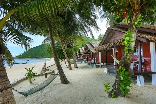 Standard Bungalow Beachfront with Fan - No Hot Water
