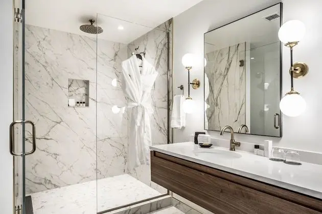 Luxury Oda, 1 En Büyük (King) Boy Yatak