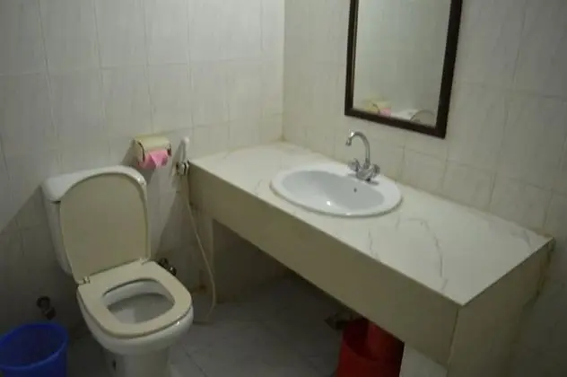 Deluxe Tek Büyük veya İki Ayrı Yataklı Oda, Birden Çok Yatak Odası, Bahçe Manzaralı