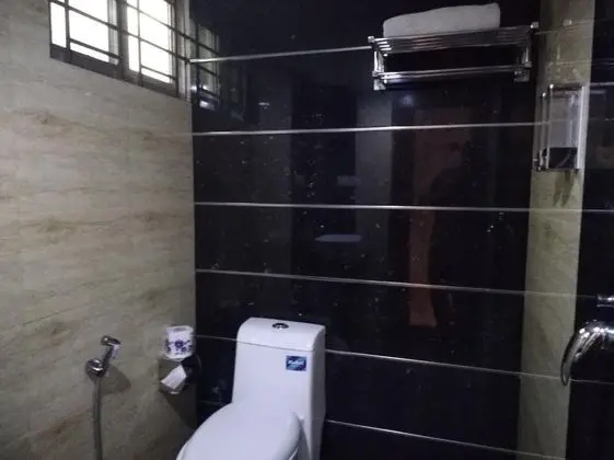 Deluxe Tek Büyük veya İki Ayrı Yataklı Oda, Birden Çok Yatak Odası, Bahçe Manzaralı