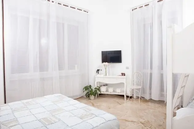 Tek Büyük veya İki Ayrı Yataklı Oda