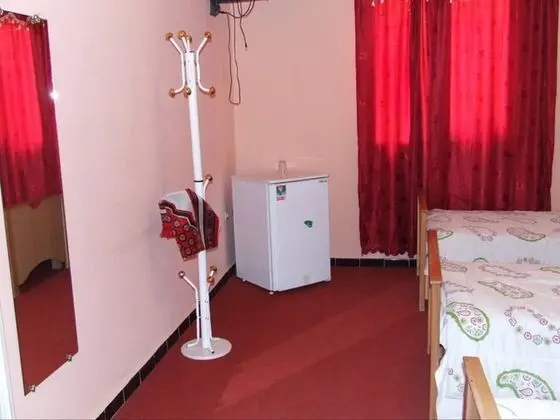 Üç Kişilik Oda