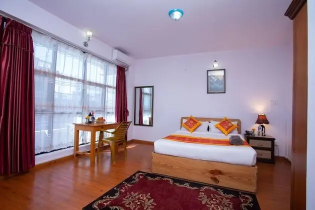 Deluxe Tek Büyük Yataklı Oda, 2 Yatak Odası, Sigara İçilmez