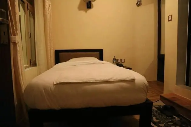 Standard Tek Kişilik Oda, 1 Tek Kişilik Yatak, Sigara İçilmez, Avlu Manzaralı