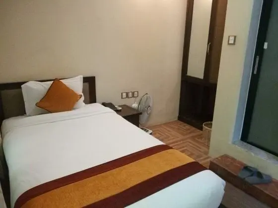 Standard Tek Kişilik Oda, 1 Tek Kişilik Yatak, Sigara İçilmez, Avlu Manzaralı