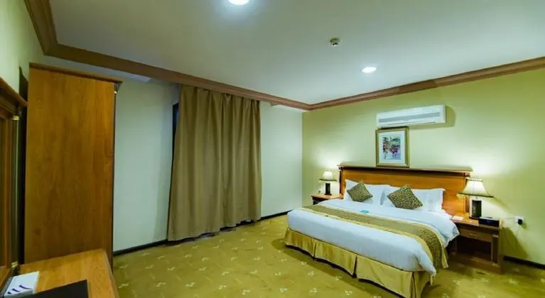 1 Çift Kişilik Veya 2 Tek Kişilik Yatak Deluxe