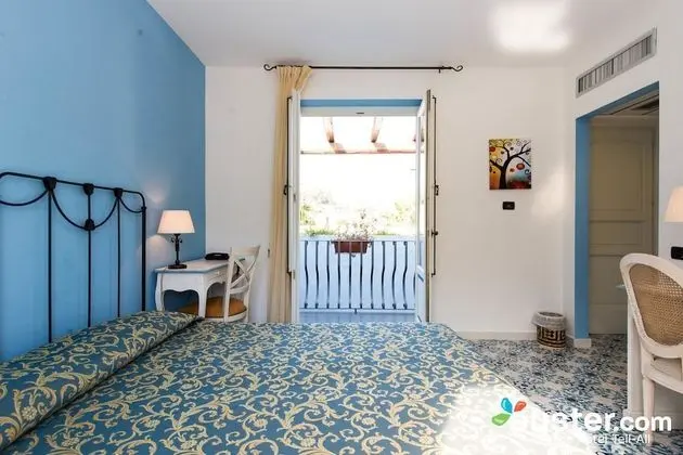Standard Tek Büyük Yataklı Oda, Bahçe Manzaralı