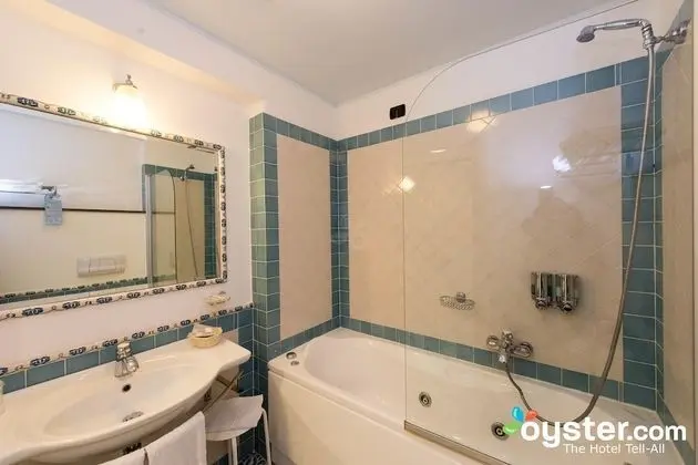 Standard Tek Büyük Yataklı Oda, Bahçe Manzaralı
