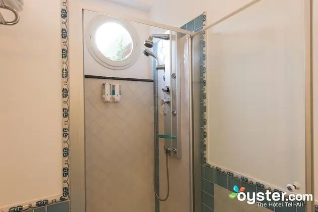Standard Tek Büyük Yataklı Oda, Dağ Manzaralı