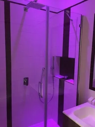 Superior Tek Büyük veya İki Ayrı Yataklı Oda, Balkon, Şehir Manzaralı