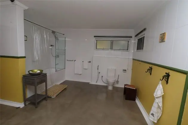 Luxury Tek Büyük Yataklı Oda