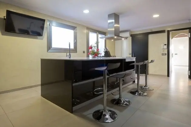 Villa, 6 Yatak Odası, Kişiye Özel Havuzlu