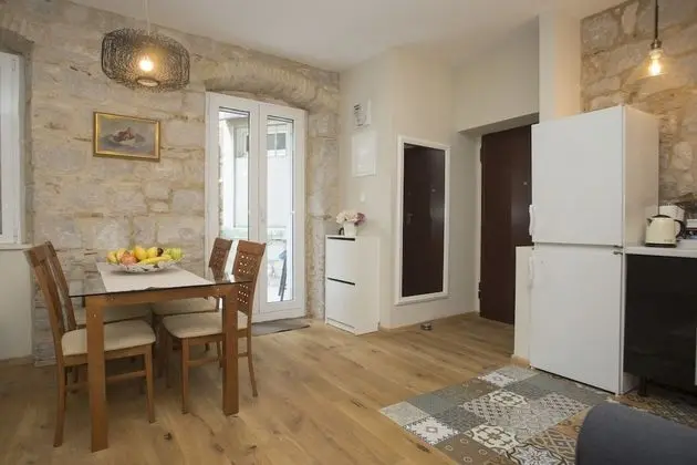 One Bedroom Apartment with Balcony