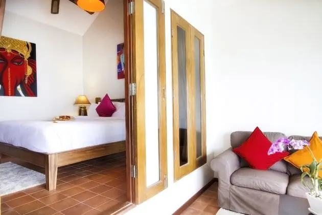 Ocean front deluxe 1-bedroom Villa