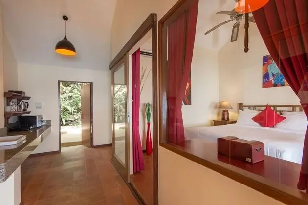 Ocean front deluxe 1-bedroom Villa