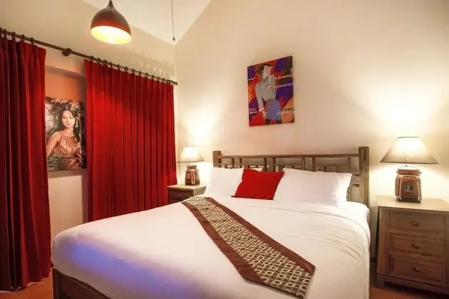 Ocean front deluxe 2-bedroom Villa