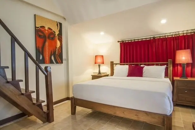 Ocean front deluxe 2-bedroom Villa