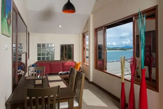 Ocean front deluxe 2-bedroom Villa
