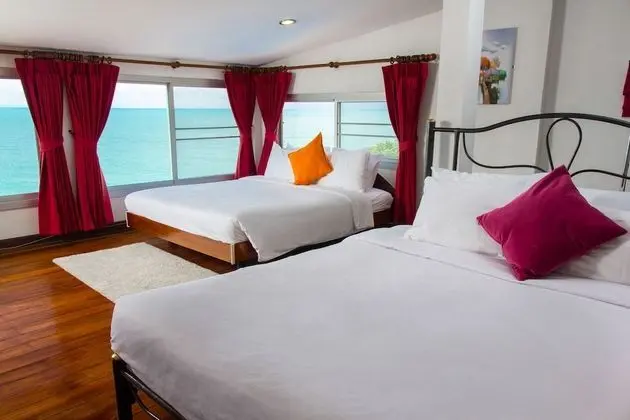 Ocean front deluxe 2-bedroom Villa