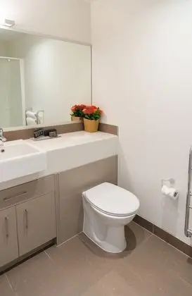 Apart Daire, 4 Yatak Odası, Sigara İçilmez, Küvet