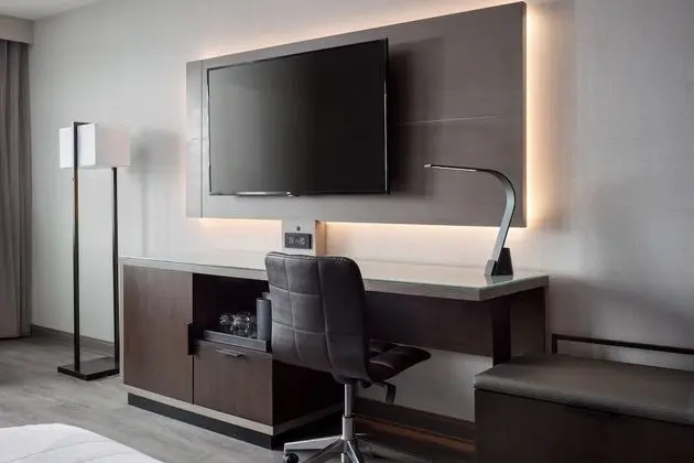 Oda, 1 En Büyük (King) Boy Yatak, Sigara İçilmez, Köşe