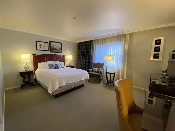 Superior Oda, 1 Büyük (Queen) Boy Yatak, Engellilere Uygun