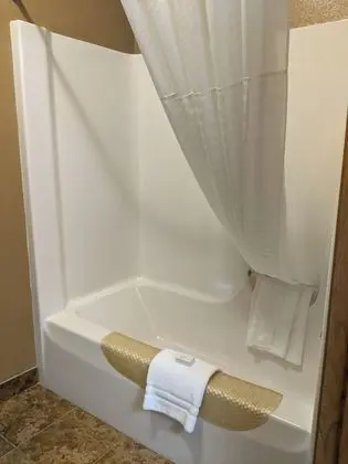 Oda, 2 Büyük (Queen) Boy Yatak, Sigara İçilmez