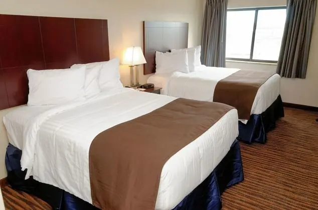 Oda, 2 Büyük (Queen) Boy Yatak, Sigara İçilmez