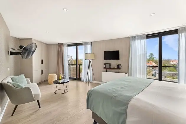 Junior Süit, Balkon, Şehir Manzaralı