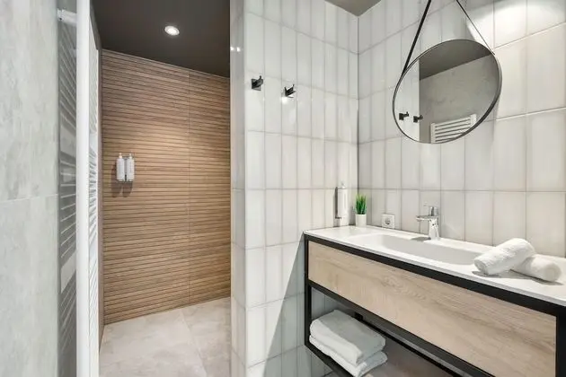 Junior Süit, Teras, Kısmi Deniz Manzaralı