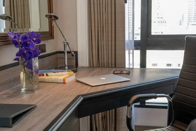 Deluxe Skyline Room