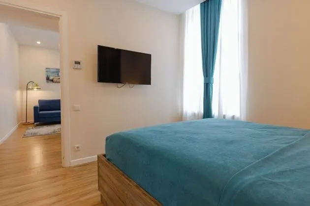 Suite Room with Boulevard View