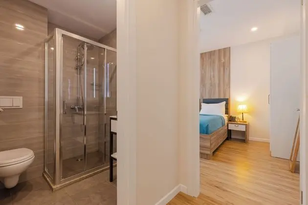 Suite Room with Boulevard View