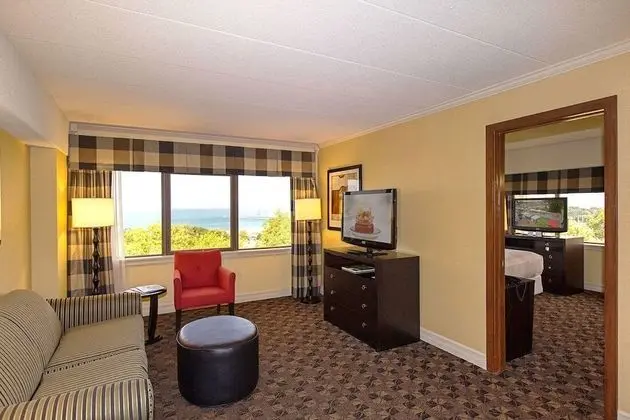 Standard Süit, Park Manzaralı (2 Queen Beds and 1 Sofa Bed)