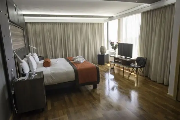 Singular Room