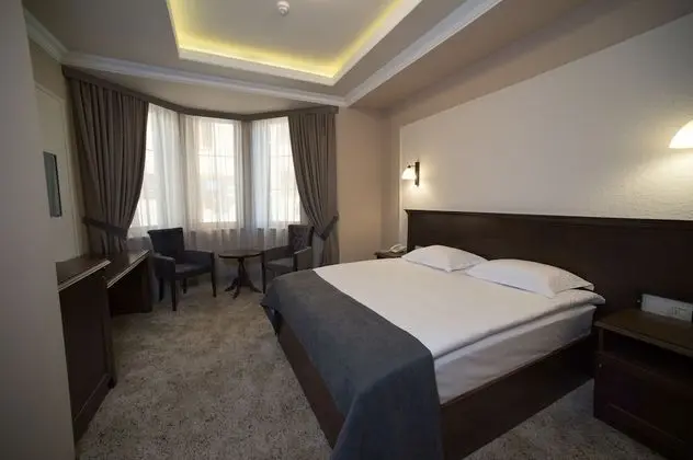 Deluxe Tek Büyük veya İki Ayrı Yataklı Oda, Şehir Manzaralı