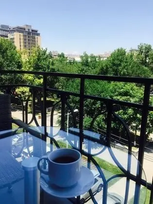 Standard Tek Büyük Yataklı Oda, Bahçe Manzaralı