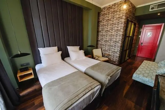 Standard Tek Büyük veya İki Ayrı Yataklı Oda