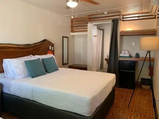 Comfort Tek Büyük Yataklı Oda, Birden Çok Yatak, Okyanus Manzaralı