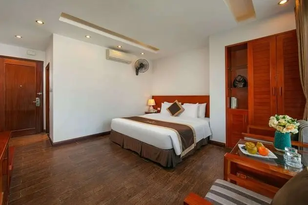 Superior Tek Büyük Yataklı Oda (1 Big Bed Only)