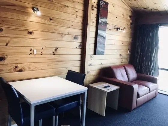 Comfort Büyük Yataklı Tek Kişilik Oda, 1 Yatak Odası, Bahçe Manzaralı, Bahçeli