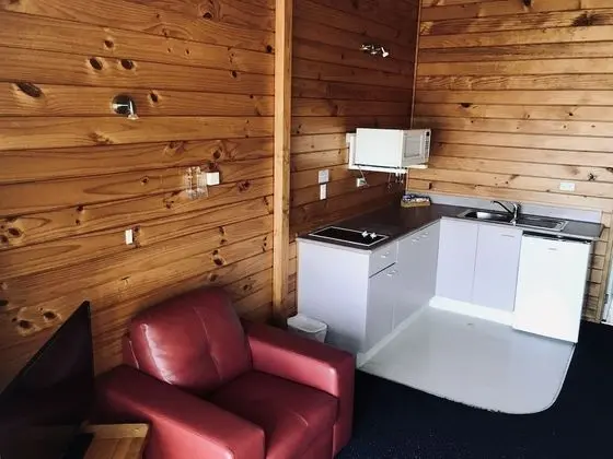 Comfort Büyük Yataklı Tek Kişilik Oda, 1 Yatak Odası, Bahçe Manzaralı, Bahçeli