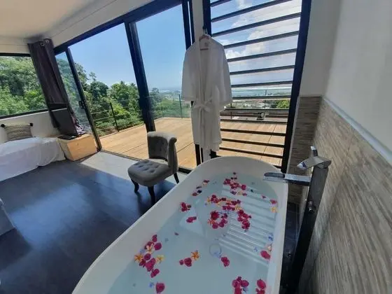 Deluxe Villa