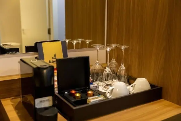 Premium Tek Büyük Yataklı Oda