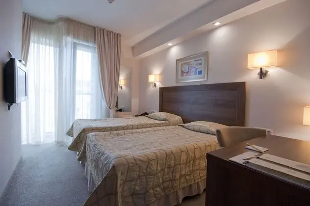 Economy Tek Büyük Yataklı Oda