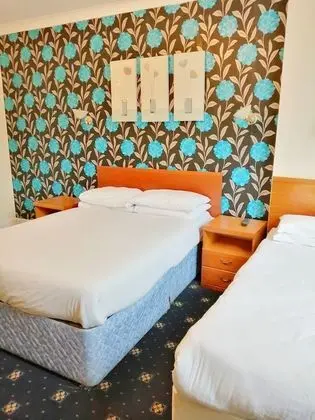 Deluxe Üç Kişilik Oda